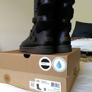 Ugg women's Becket boot sz 9
